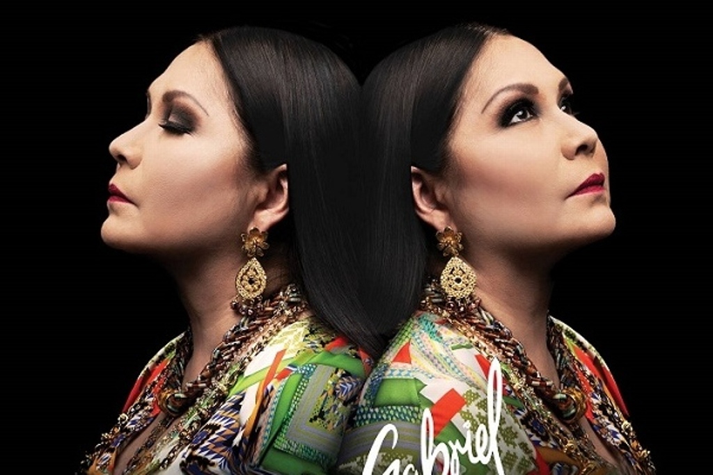 Ana Gabriel lanza su esperado álbum 'Por amor a ustedes'