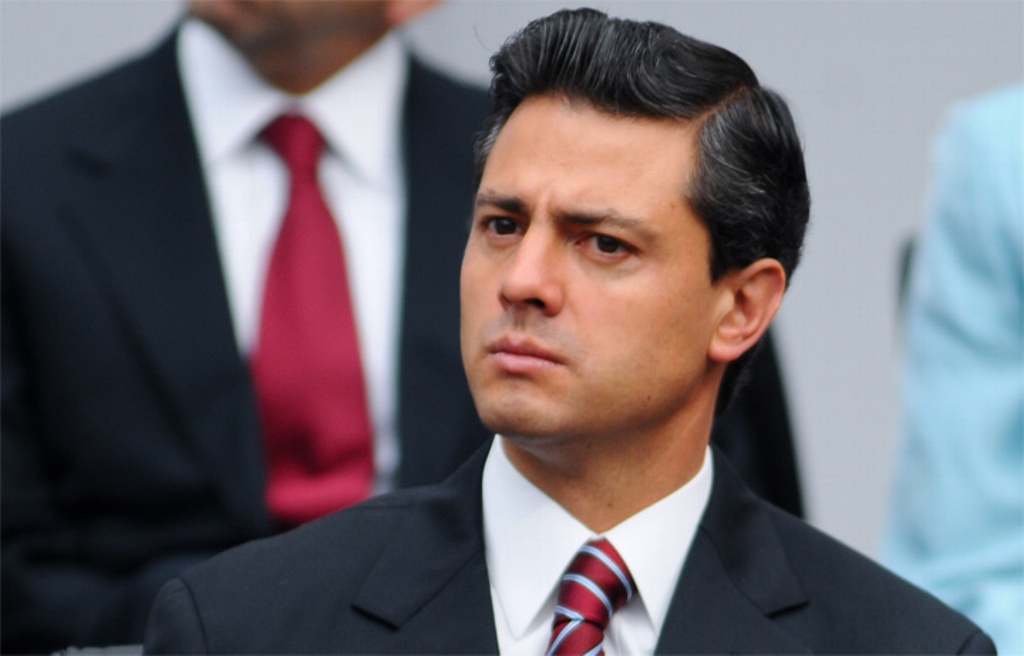 Buscan ampararse Peña Nieto y su gabinete