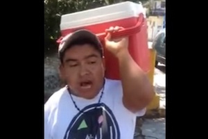 Se viraliza video de vendedor de paletas originario de Misantla, Veracruz; checa su estilo