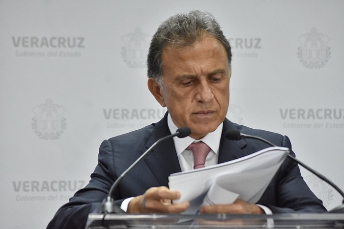 Yunes advierte a empresarios que no pagaran a todos, se hará poco a poco