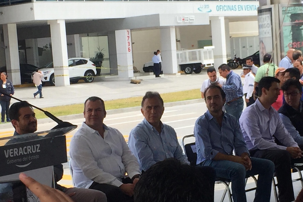 Inauguran obra de avenida Urano en Boca del Río