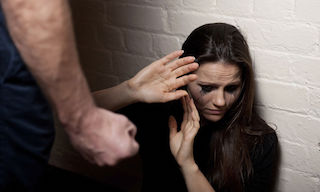 Ocho de cada 10 mujeres sufren violencia; seis de éstas no lo saben: ONU