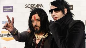 Marilyn Manson despide a bajista acusado de violación