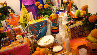 De 400 a 2 mil pesos cuesta elaborar un altar de muertos