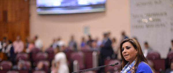 Firman diputados convenio para otorgar becas educativas a los veracruzanos