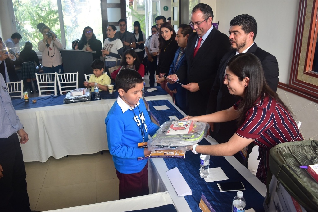 Premia SEV a ganadores del concurso