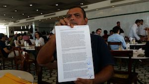 Hay fosas clandestinas en terrenos que FGE pretende despojar a particulares, acusan