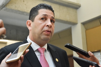 Allanan la casa del diputado Fernando Kuri; responsabiliza al Gobierno de Veracruz