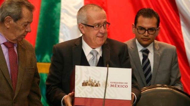 Hacienda analiza hacer ajustes al presupuesto 2019