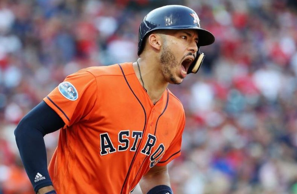Correa de los Astros con dolores de espalda previo a Serie de Campeonato