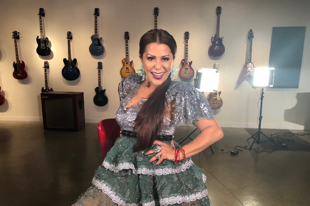 Alejandra Guzmán dice que su bioserie le ha servido de catarsis (+fotos)