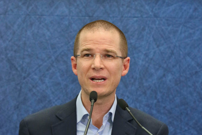 El PRI quiere votación de Nieto secreta para atraer votos de la oposición: Anaya