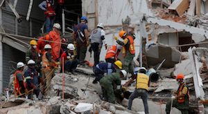 Sube a 333 el número de fallecidos por sismo de la semana pasada