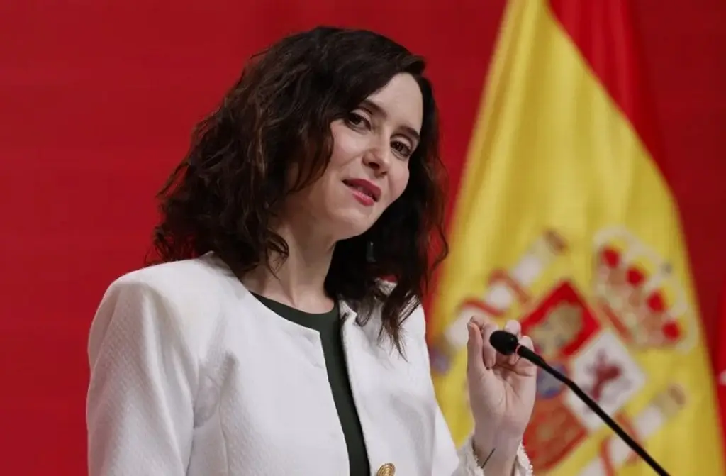 Presidenta de la Comunidad de Madrid pide no renegar de todo lo que hizo España