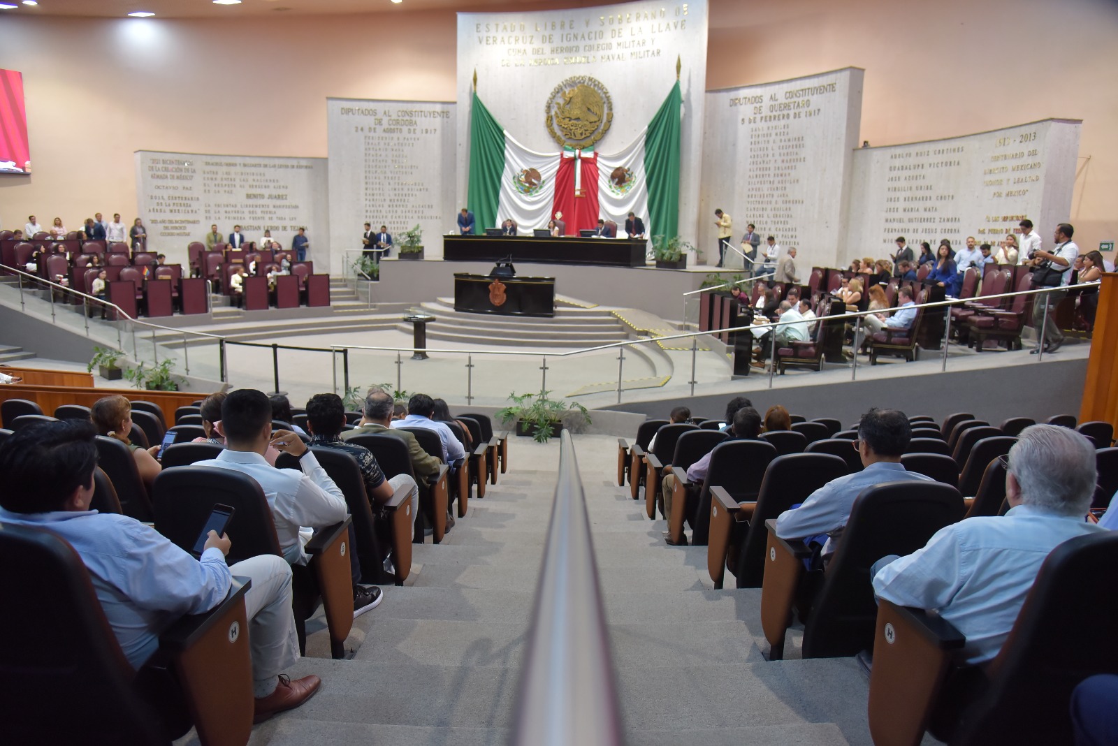 Escuela Normal Veracruzana será “Centenaria”, aprueba Congreso