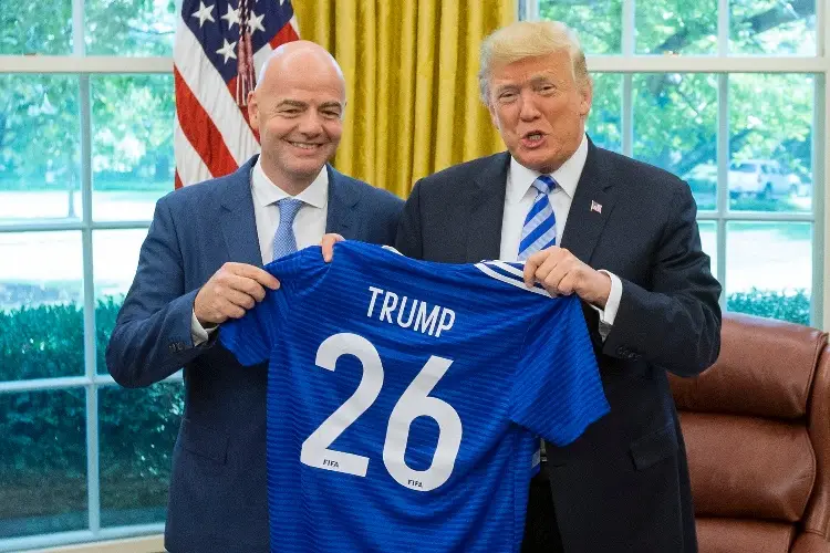 Trump admite que interfirió para que FIFA quitara sanción a jugador estadounidense