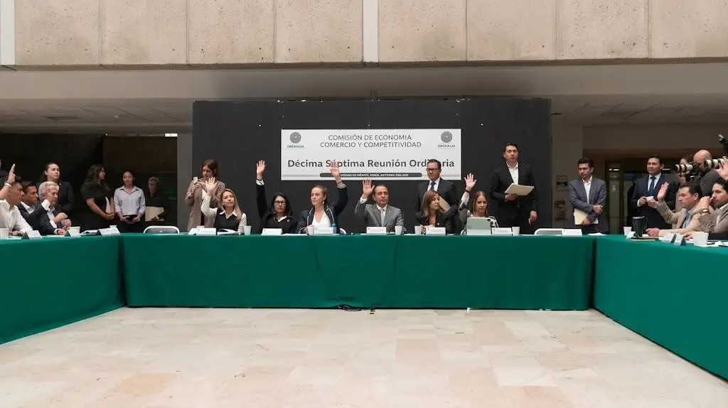 Avanza la “Ley Anti Memes”: aprueban dictamen de derechos de autor